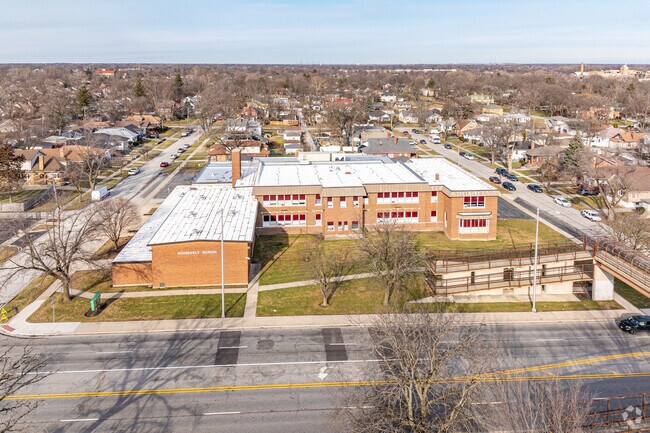 Roosevelt Elementary School has an overall Niche grade of C.