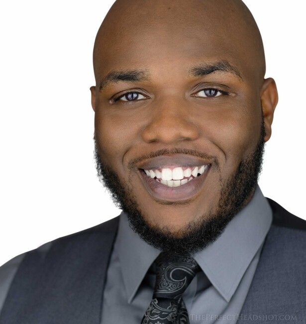 Agent Photo