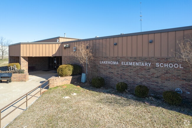 Mustang Lakehoma Elementary School