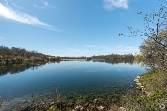 Silver Lake Park is the nucleus of the Silver Lake neighborhood, a  recreational oasis.