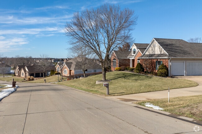 Modern Ranchers can be found in Washington in subdivisions like Stone Crest.