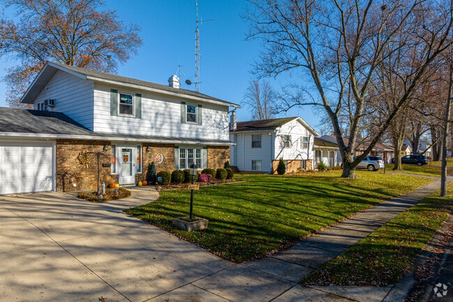Residents of Morningside-Terrace enjoy quiet streets with minimal traffic and a close-knit feel.