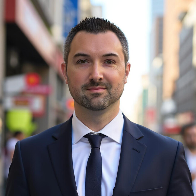 Agent Photo