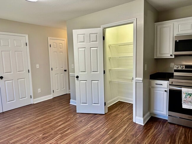 1114 Maple Tree Ln, Chattanooga, TN 37421 - photo 4