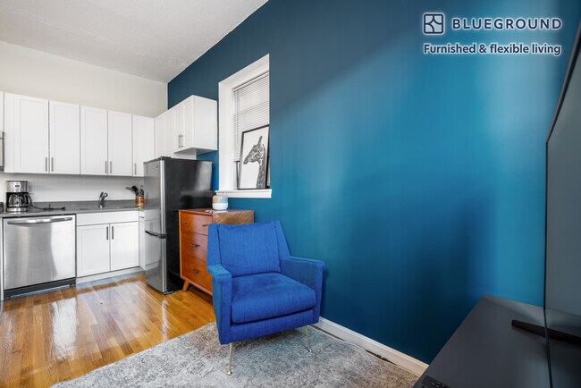 179 St Botolph St unit FL1-ID135, Boston, MA 02115 - photo 3