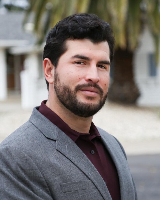 Agent Photo