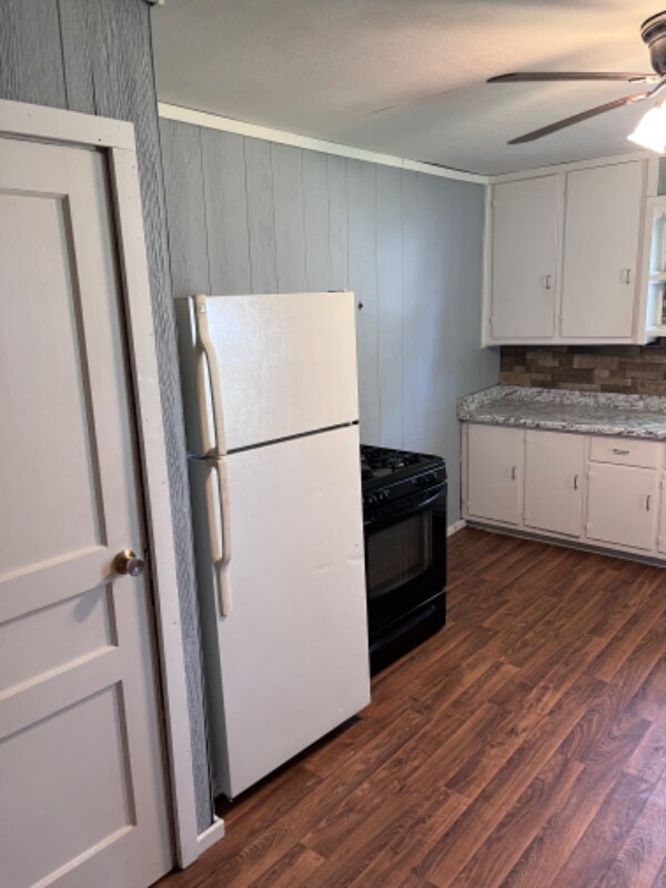 611 N Race St unit Garage, Glasgow, KY 42141 - photo 5