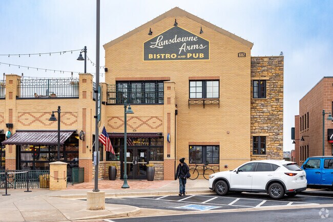 Highlands Ranch's restaurants range from family-fun establishments to fast food-style eateries and five-star establishments.