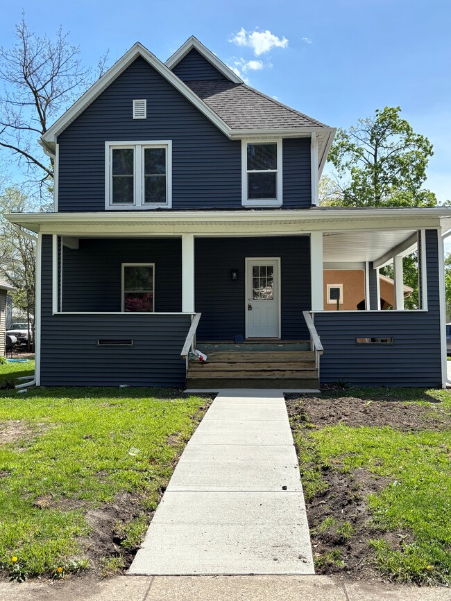 713 W Illinois St Unit 1, Urbana, IL 61801