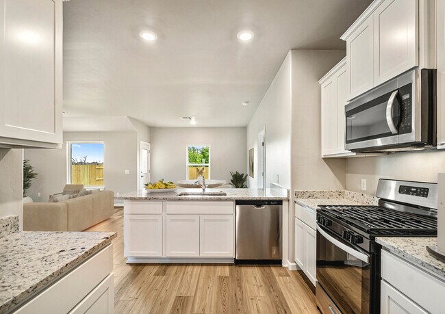 709 Ashleigh Dr unit 37001067, Tuttle, OK 73089 - photo 4