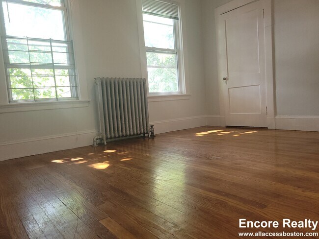 1781 Commonwealth Ave unit 3, Brighton, MA 02135 - photo 5