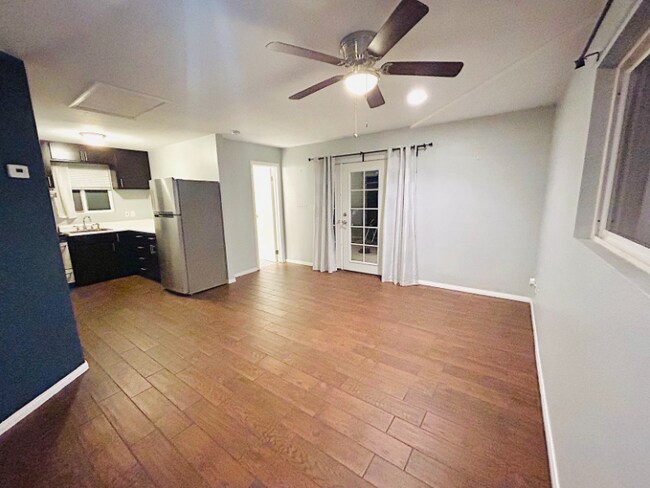 564 13th St unit Rear Unit, Imperial Beach, CA 91932 - photo 4