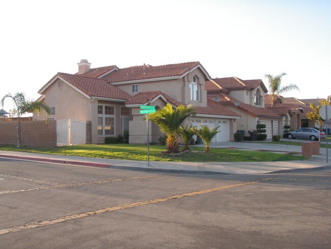 8955 Digger Pine Dr, Riverside, CA 92508 - photo 2