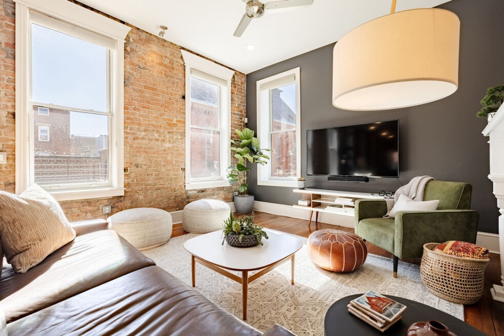 1537 Republic St unit ID1058850P, Cincinnati, OH 45202 - photo 1