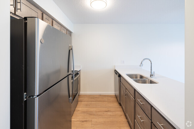 2BD, 1BA - 1,000SF - Kitchen