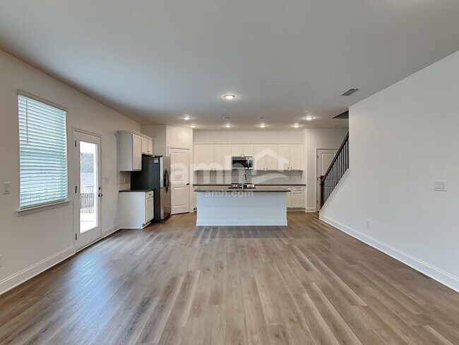 380 Pointe Dr, Dallas, GA 30157 - photo 5