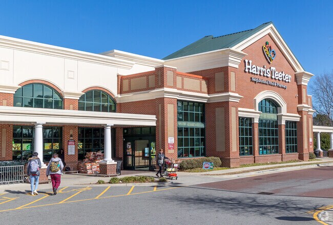 Harris Teeter provides convenient grocery shopping in Cary Towne Center.