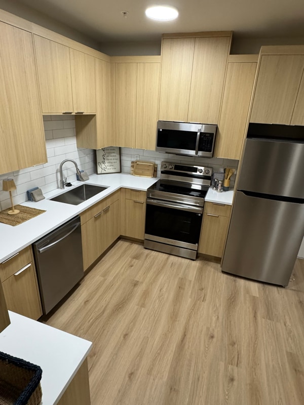 6110 NE Willow St Unit 102, Portland, OR 97213