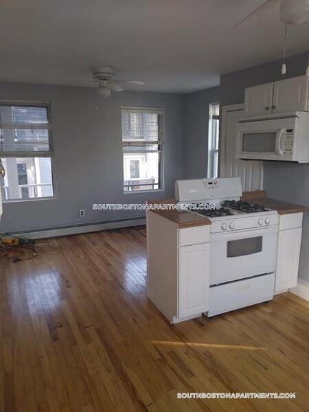 4 Barrett Ave Unit 3, Boston, MA 02127