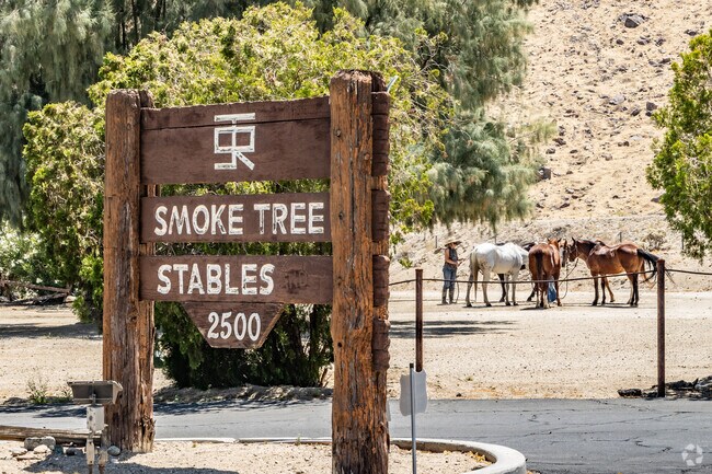 Smoke Tree Stables offer Andreas Hills residents horse rides and tours.