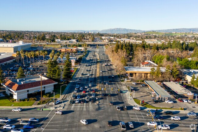 Almaden Lake offers tranquil trails, lush parks, and a vibrant San Jose community.
