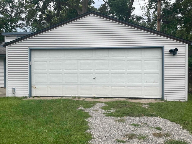 505 Herrick Park Dr, Tecumseh, MI 49286 - photo 3