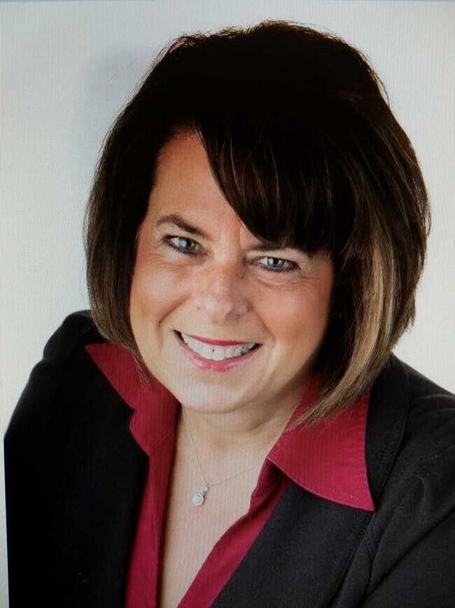 Renee Zugschwert