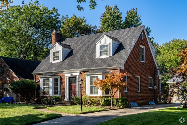 Homebuyers looking in Westgate will find well maintained historic homes and large lawns.