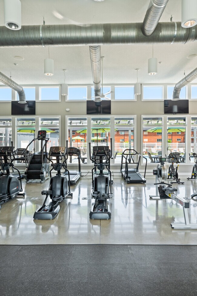 Centlivre, Fort Wayne, IN 46805 - photo 5