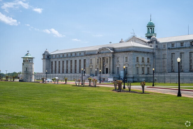 The southern edge of Custer-McDonough-Guice is bordered by the historic United States Penitentiary Atlanta, a longstanding landmark in the area.