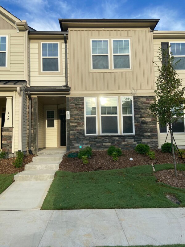 488 Channel Drop Dr, Clayton, NC 27520