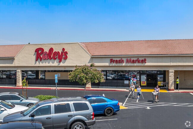 You will find Raley’s grocery store about a five-minute drive from Gold Hills.