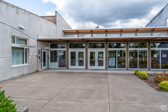 Thurston Elementary School is located in Outer Springfield.