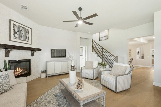 182 Morning Light Ln unit 36579302, Waxahachie, TX 75165 - photo 2