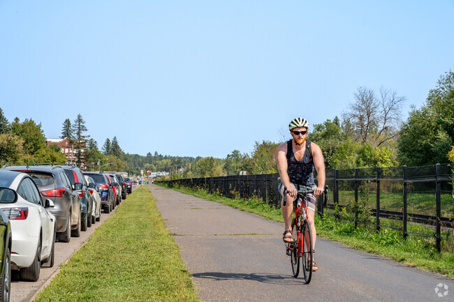 The Lake Walk runs along Superior St in Lakeside-Lester Park.