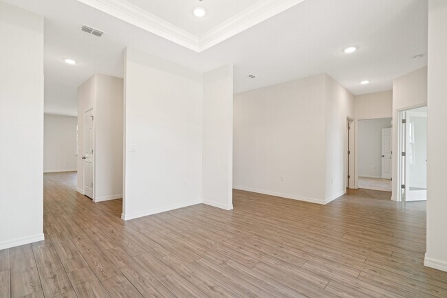 3502 46th Ave, Cape Coral, FL 33993 - photo 4