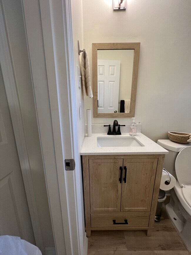 1090 Mayson Turner Rd NW unit Powerhouse Apartment, Atlanta, GA 30314 - photo 6