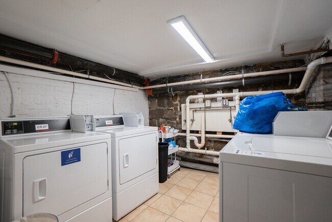 49 Hancock St unit 1R, Boston, MA 02114 - photo 7