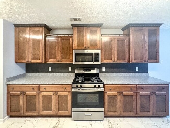 2045 Parador Bend, McDonough, GA 30253 - photo 2