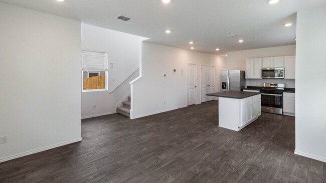 203 Puerto Plata Ave, Bastrop, TX 78602 - photo 4