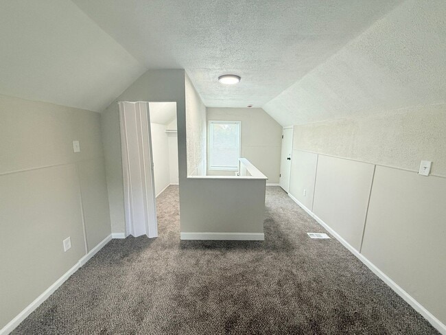 15909 Maddelein St, Detroit, MI 48205 - photo 6