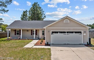 103 Marina Leigh Dr, Hubert, NC 28539