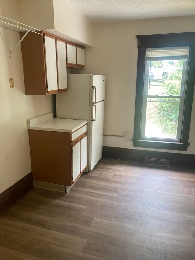 145 Dorsey Ave unit 2, Morgantown, WV 26501 - photo 5