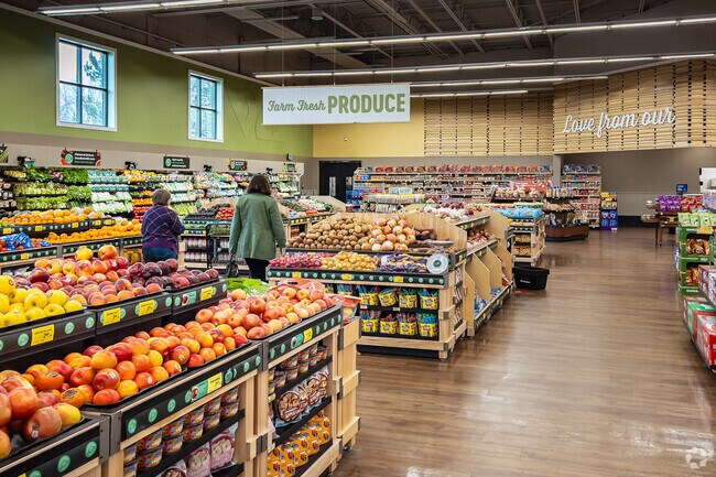 Residents of Veterans Park love the huge produce section at Albertsons.