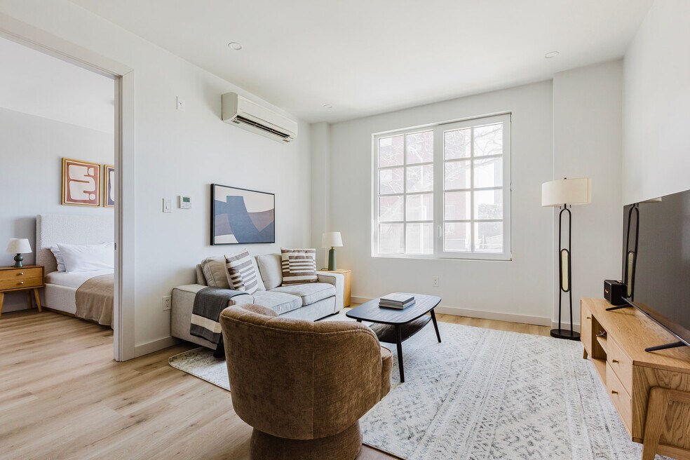 68 Gold St unit FL5-ID2189, Brooklyn, NY 11201 - photo 1