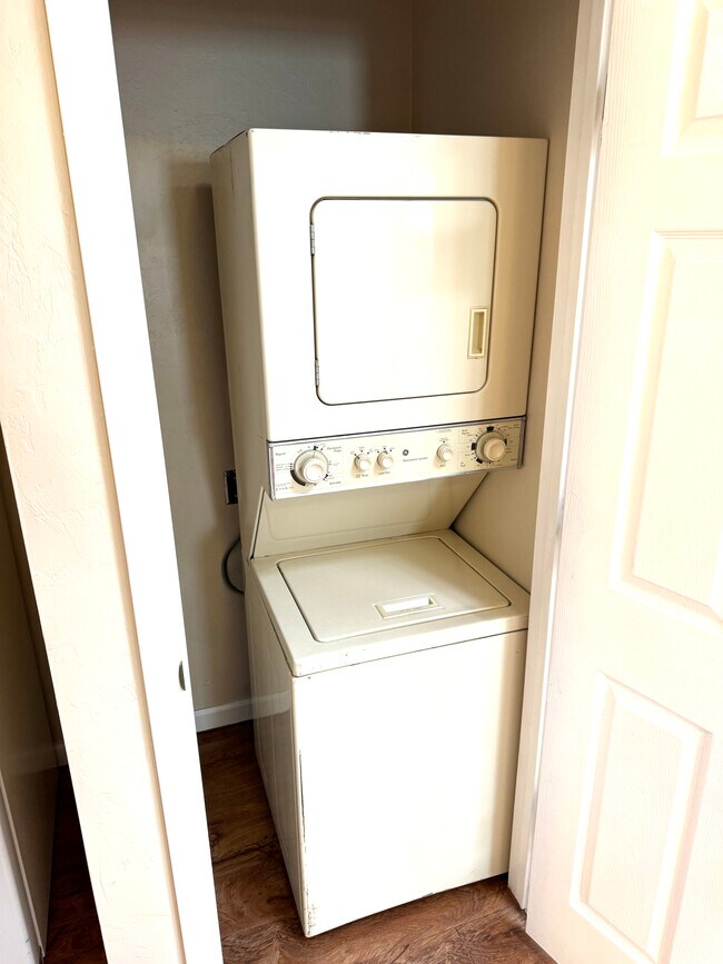 339 N Highland Ave unit Back Unit, Tucson, AZ 85719 - photo 7