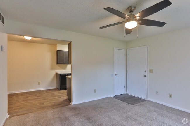 Mill Run Apartments, Columbia, SC 29223 - photo 4