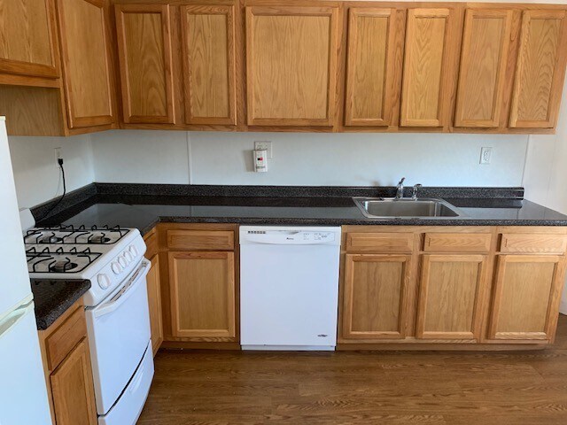 104 Englewood Ave unit 5, Brighton, MA 02135 - photo 3