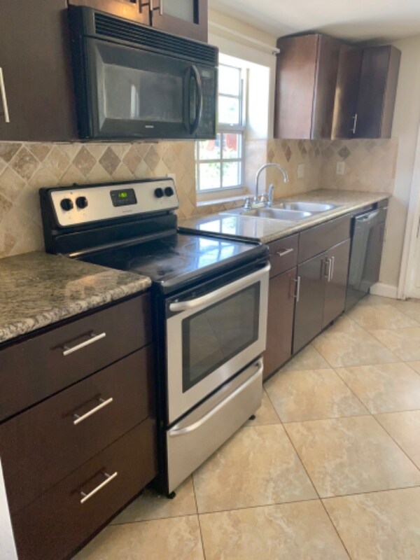 1430 NE 41st Dr, Pompano Beach, FL 33064 - photo 7