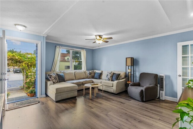 45-47 Clym St unit 47 Clym Street, Providence, RI 02908 - photo 4